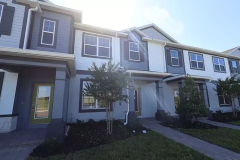 Exterior - 1389 Hyde St, Saint Cloud, FL 34771 photo 7 of 12