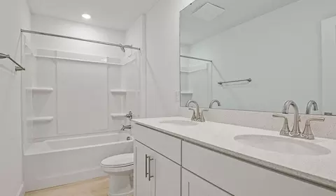 Bath - 3716 Deer Ridge Dr, Mount Dora, FL 32757 photo 4 of 4