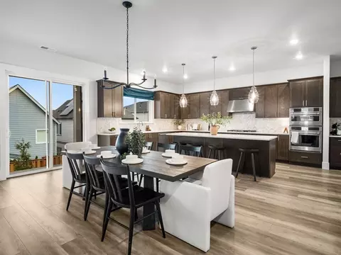 11631 SW Hayrick Ter, Beaverton, OR 97007