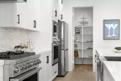 Kitchen - 6749 Lyric Ave, Lancaster, CA 93536 photo 3 of 3