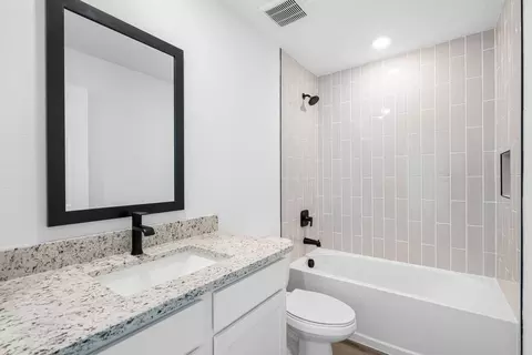 Bath - Undisclosed, Spring Hill, FL 34609 photo 2 of 2