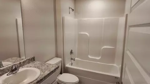Bath - 6383 June Bug Dr, Milton, FL 32583 photo 1 of 8