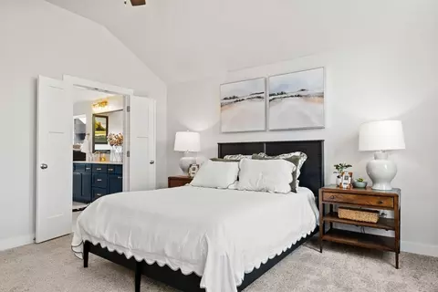 Bedroom - 16140 Tall Grass Dr, Moore, OK 73170 photo 5 of 7