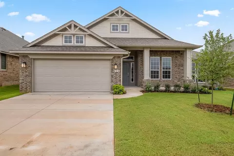 Exterior - 16140 Tall Grass Dr, Moore, OK 73170 photo 8 of 15