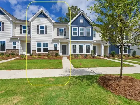 6543 Fire Lily Ln, Charlotte, NC 28216