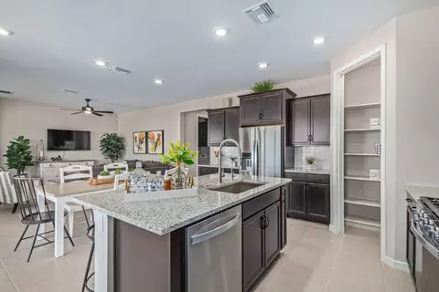 Kitchen - 7746 E 36th Pl, Yuma, AZ 85365 photo 2 of 5