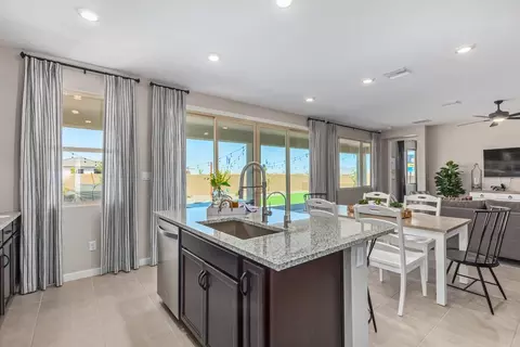 Kitchen - 7746 E 36th Pl, Yuma, AZ 85365 photo 3 of 5
