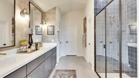 Bath - 931 Cherrystone Loop, Buda, TX 78610 photo 10 of 10
