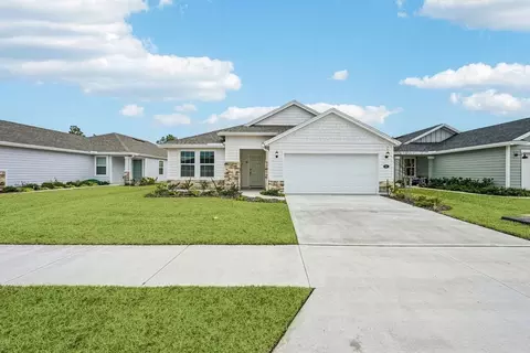42 Camellia St, Palm Coast, FL 32137