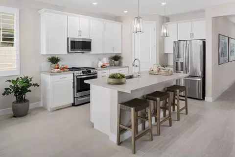 800 W Kingbird Dr, Queen Creek, AZ 85140