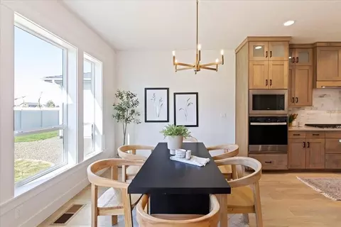 Dining - 320 N Palmer Ln, Eagle, ID 83616 photo 2 of 3