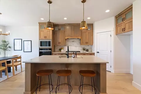 Kitchen - 320 N Palmer Ln, Eagle, ID 83616 photo 1 of 3