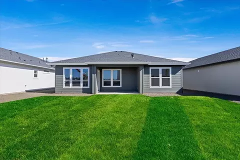 Exterior - 320 N Palmer Ln, Eagle, ID 83616 photo 2 of 5