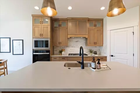 Kitchen - 320 N Palmer Ln, Eagle, ID 83616 photo 2 of 3