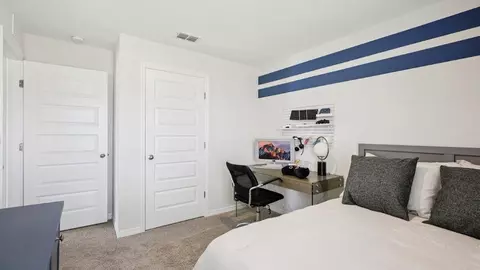 Bedroom - 5530 Savona Dr, Sebring, FL 33872 photo 4 of 9