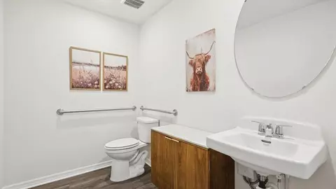 Bath - 5530 Savona Dr, Sebring, FL 33872 photo 1 of 3