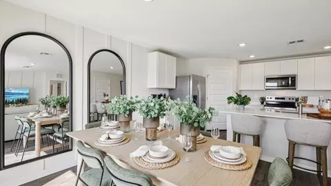 Dining - 5530 Savona Dr, Sebring, FL 33872 photo 2 of 4