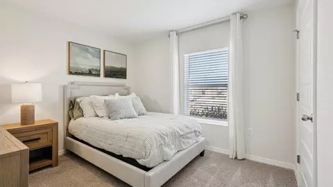 Bedroom - 5530 Savona Dr, Sebring, FL 33872 photo 1 of 9