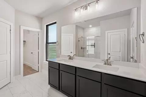 Bath - 2704 Fork Way, Celina, TX 75009 photo 1 of 6