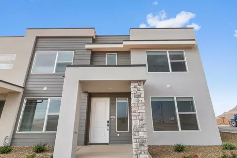 Exterior - 1076 E Malibu Ln, Washington, UT 84780 photo 2 of 4