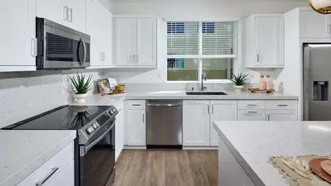 Kitchen - 865 Cheyne Loop UNIT 2, Chula Vista, CA 91911 photo 3 of 8