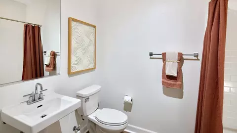 Bath - 865 Cheyne Loop UNIT 2, Chula Vista, CA 91911 photo 3 of 6