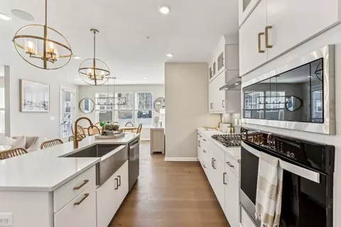 Kitchen - 9894 Obin Ln, Waldorf, MD 20601 photo 3 of 9