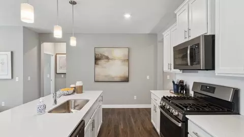 Kitchen - 20156 68th Ave, Corcoran, MN 55340 photo 5 of 8