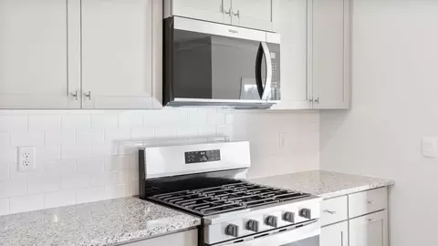 Kitchen - 1312 Sefton Ave, Anderson, SC 29621 photo 4 of 11