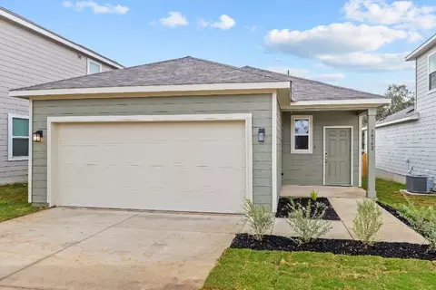 5527 Franklin Hls, Von Ormy, TX 78073