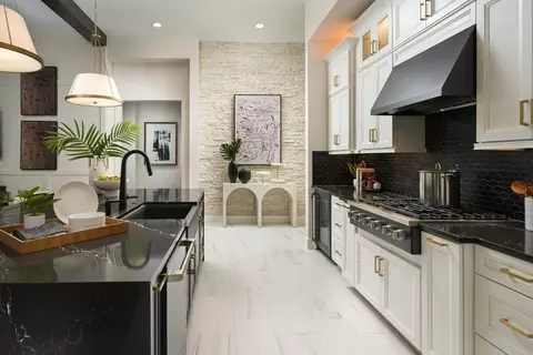 Kitchen - 10740 Spring Sapling Cir, Parrish, FL 34219 photo 2 of 4