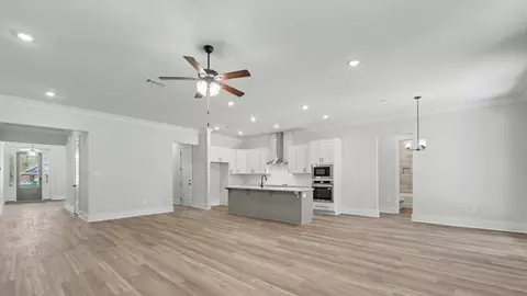 Living - Mcfarland Road, Mobile, AL 36582 photo 2 of 4
