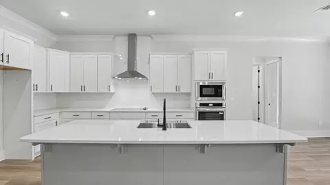 Kitchen - Mcfarland Road, Mobile, AL 36582 photo 3 of 8