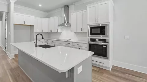 Kitchen - Mcfarland Road, Mobile, AL 36582 photo 4 of 8