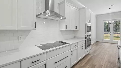 Kitchen - Mcfarland Road, Mobile, AL 36582 photo 5 of 8