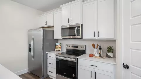 Kitchen - 4727 Alexandra Ct, Merced, CA 95348 photo 2 of 6