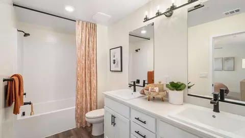 Bath - 4727 Alexandra Ct, Merced, CA 95348 photo 2 of 9