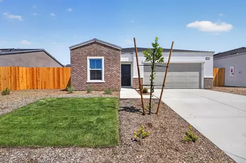 8236 Wandesford Dr, Bakersfield, CA 93311