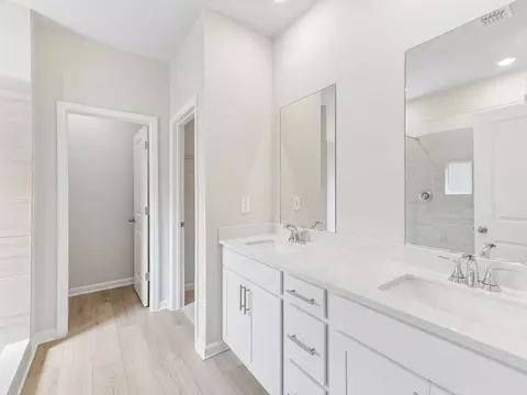 Bath - 1179 High Falls Ln, Grayson, GA 30017 photo 1 of 2