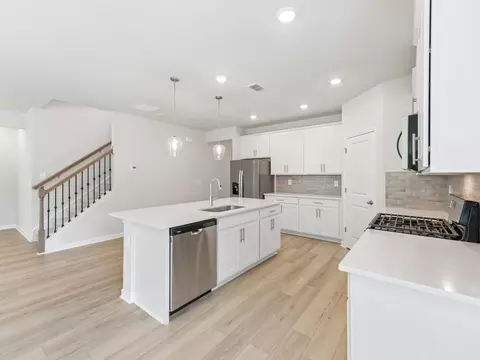 Kitchen - 1179 High Falls Ln, Grayson, GA 30017 photo 3 of 4