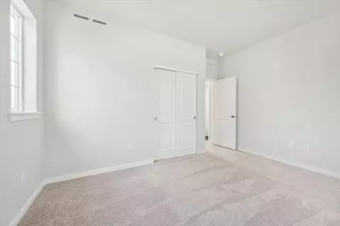 Bedroom - 22639 E 47th Dr, Aurora, CO 80019 photo 6 of 26