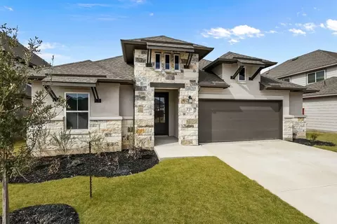 133 Heidi Hl, Castroville, TX 78009