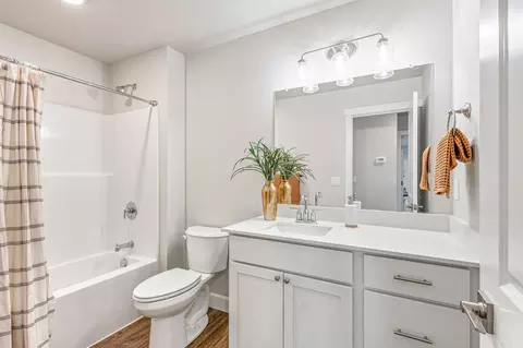 Bath - 481 Taft St, Umatilla, OR 97882 photo 1 of 5