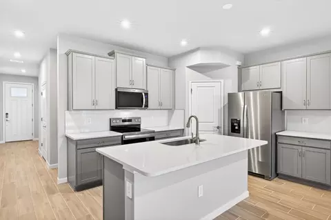 Kitchen - 9148 Aurelia Ave, Parrish, FL 34219 photo 1 of 4