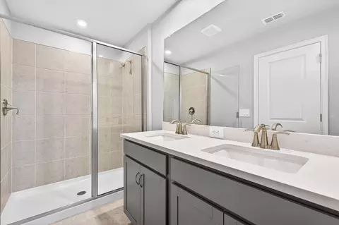 Bath - 9148 Aurelia Ave, Parrish, FL 34219 photo 1 of 2