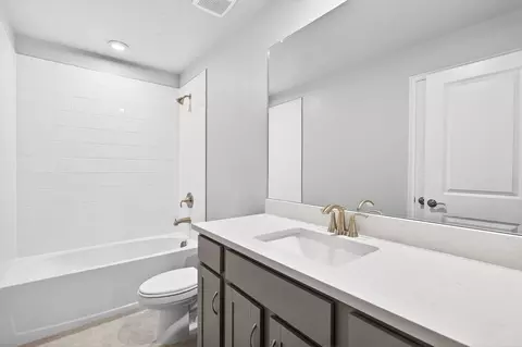 Bath - 9148 Aurelia Ave, Parrish, FL 34219 photo 2 of 2