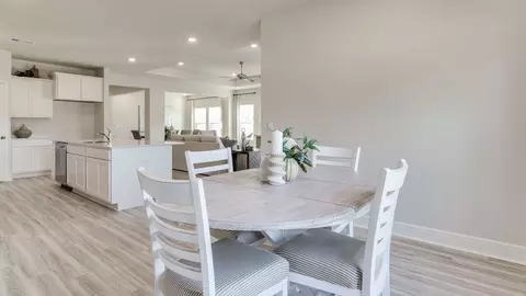 Dining - Rutgers Road, Crestview, FL 32536 photo 4 of 8