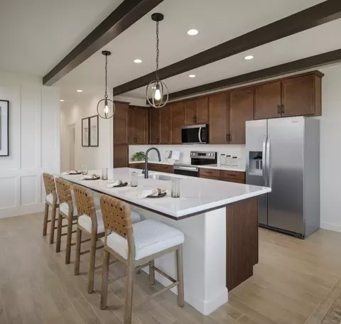 Kitchen - 631 Elkhorn Ave, Visalia, CA 93292 photo 7 of 7