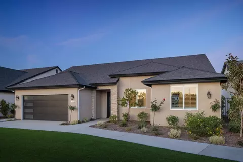 Exterior - 631 Elkhorn Ave, Visalia, CA 93292 photo 10 of 15