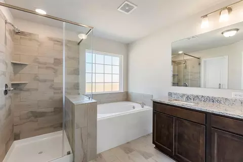 Bath - 1917 Sebright Dr, Bryan, TX 77807 photo 2 of 3